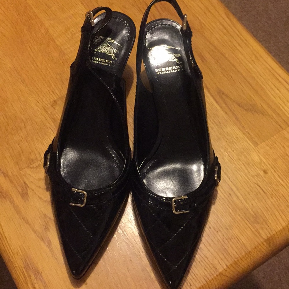 Brand new Burberry shoes
